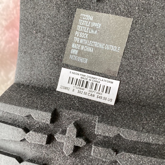 Torrid pink stretch chunky flat form slide sandals size 8 Wide - Picture 8 of 9